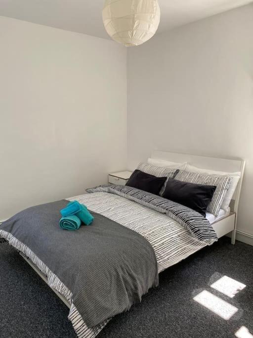 Lovely 2 Bedroom Flat In Greater London Exterior foto